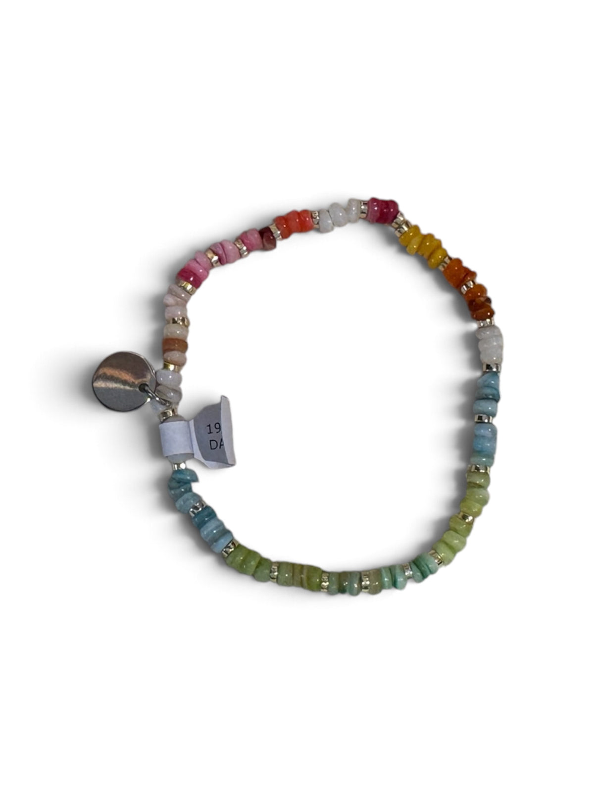 Buntes Perlenarmband mit sommerlichen Farbakzenten